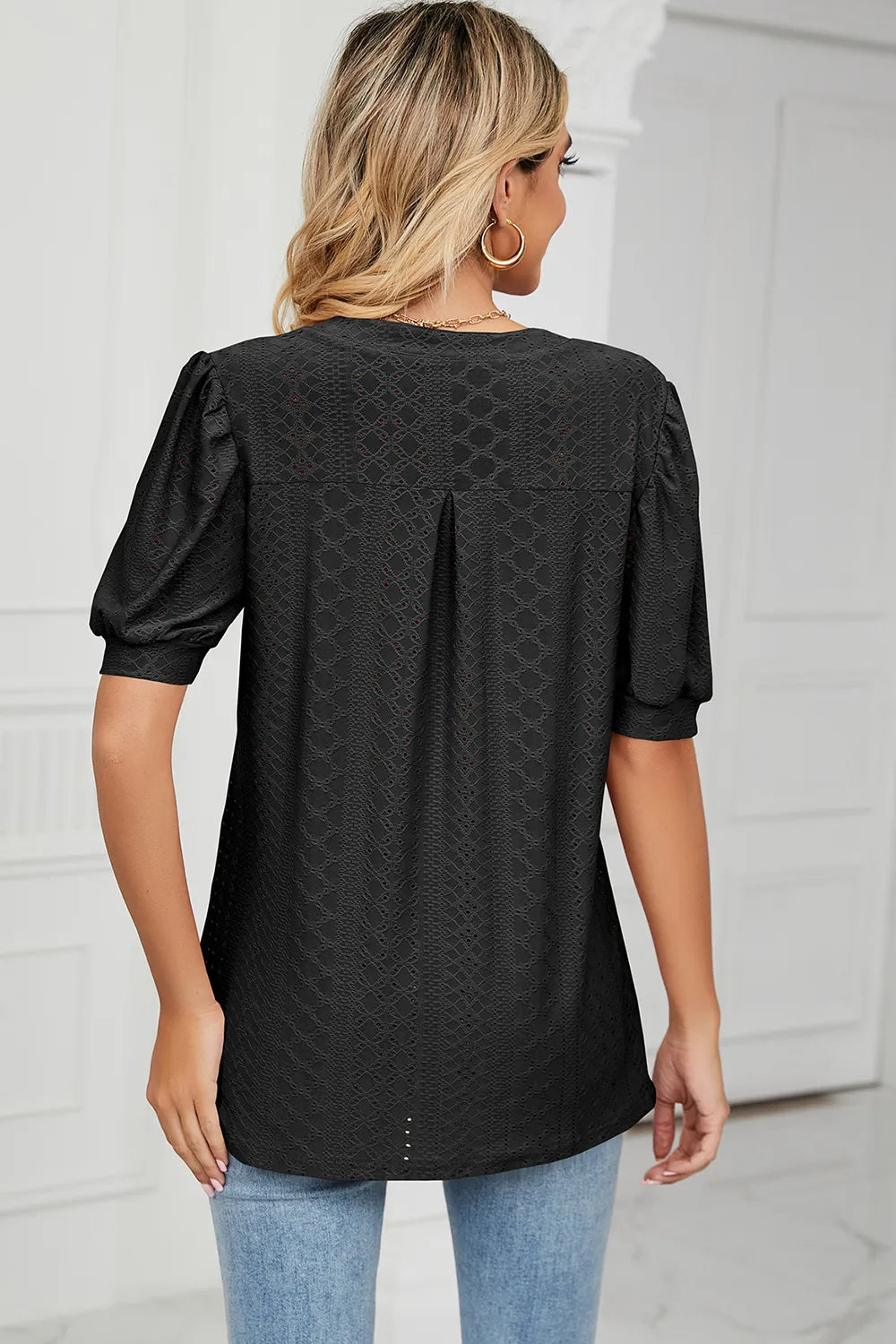 Eyelet Notched Short Sleeve T-shirt (9)