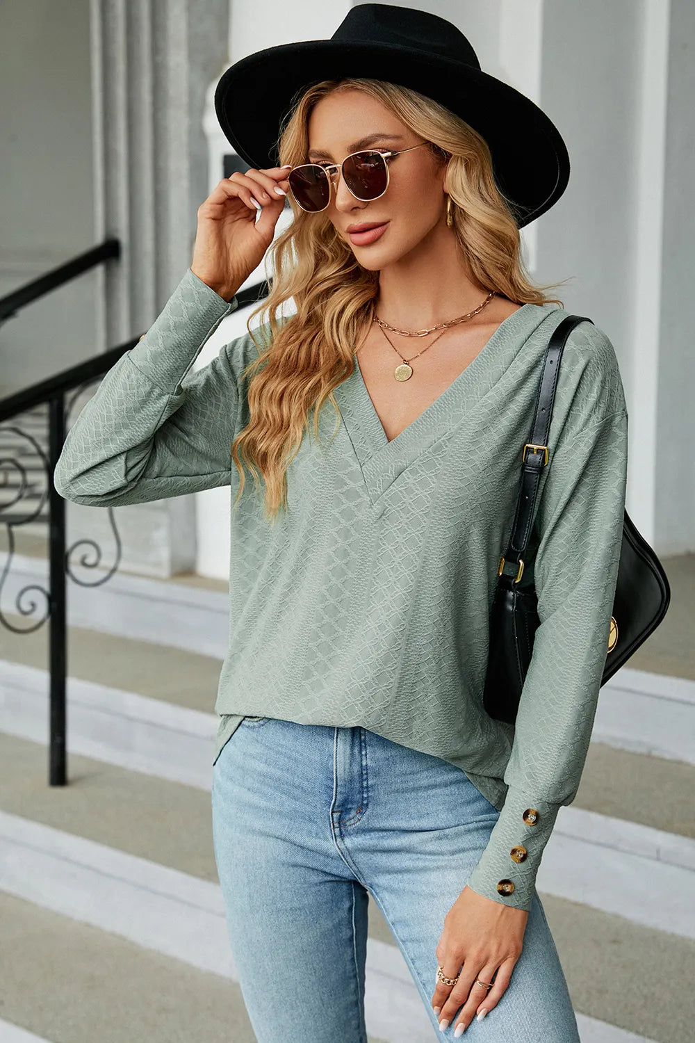 V-neck Lantern Sleeve T-shirt (27)