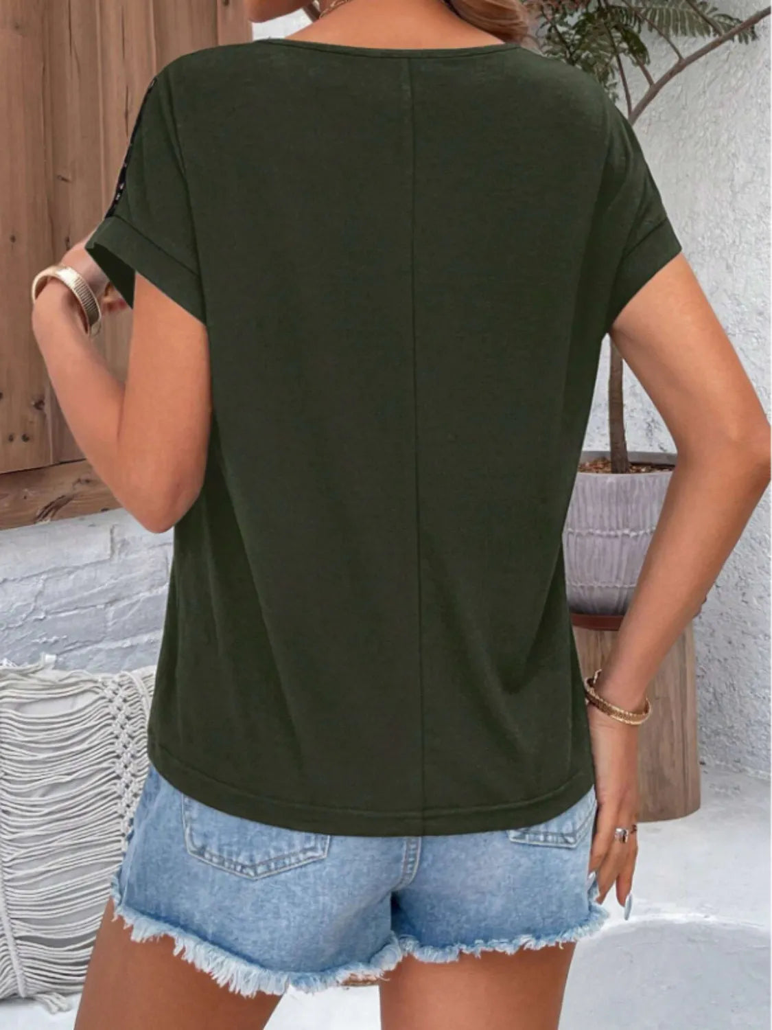 Lace Round Neck Short Sleeve T-shirt (5)