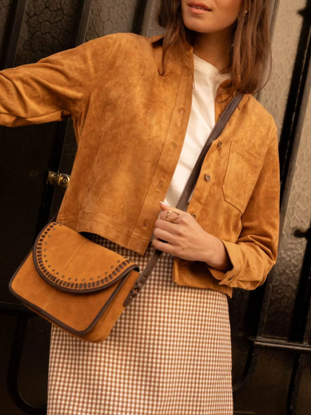 Cropped Faux Suede Button-down Jacket (3)