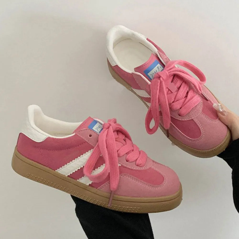 Contrast Round Toe Flat Sneakers (5)