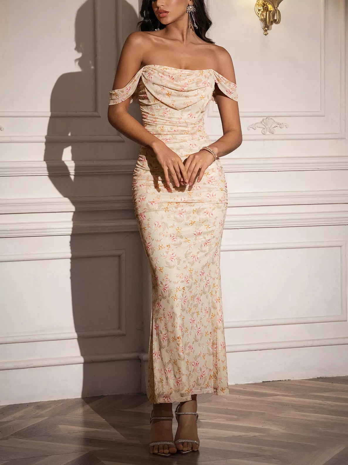 Off-shoulder Ruched Floral Mermaid Dress (6)