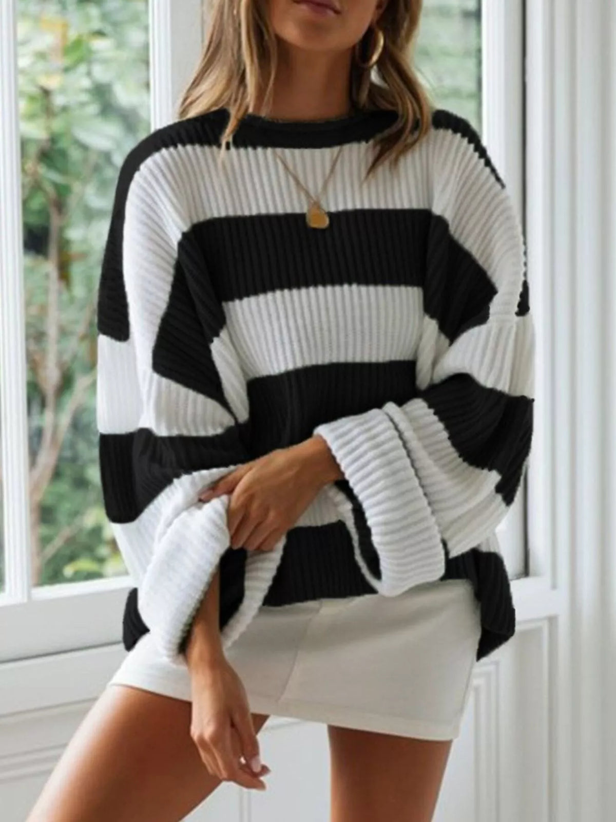 Contrast Striped Round Neck Sweater (7)