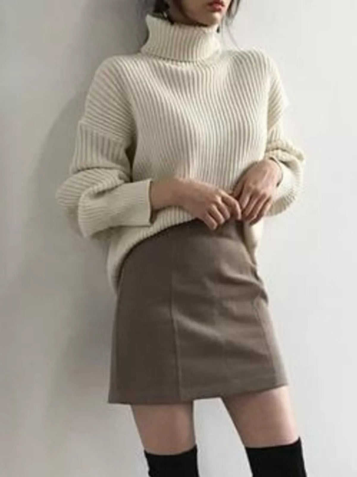 Oversized Turtleneck Ribbed Knit Sweater (8)