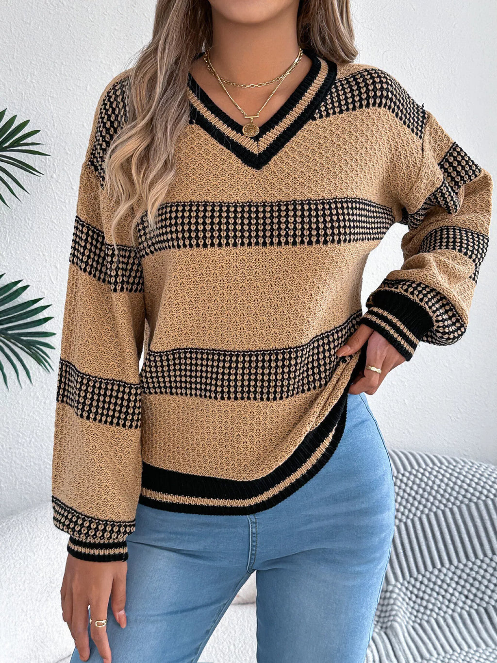 Contrast Striped V-neck Sweater (9)