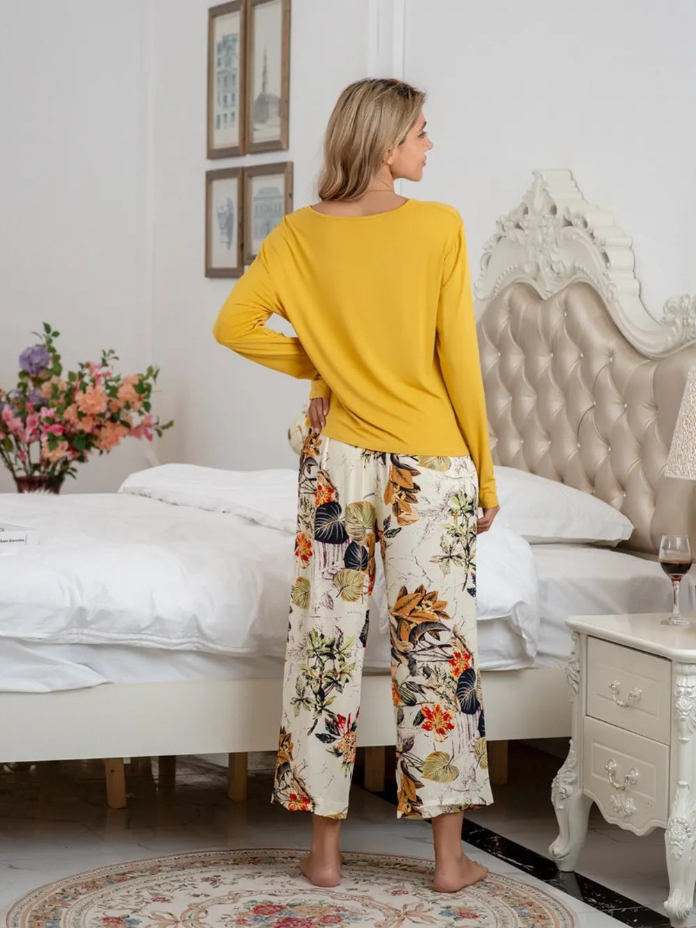 Round Neck Top Printed Pants Lounge Set (6)