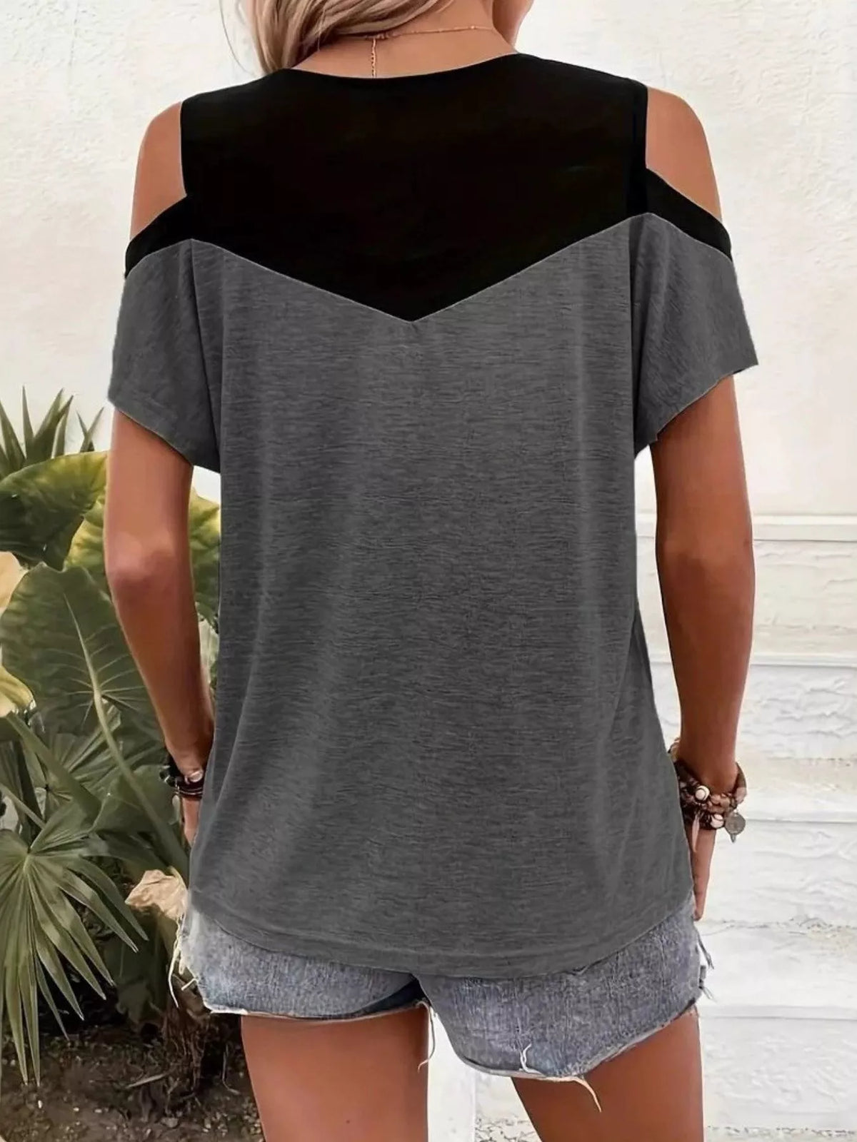 Cold Shoulder Block T-shirt (4)