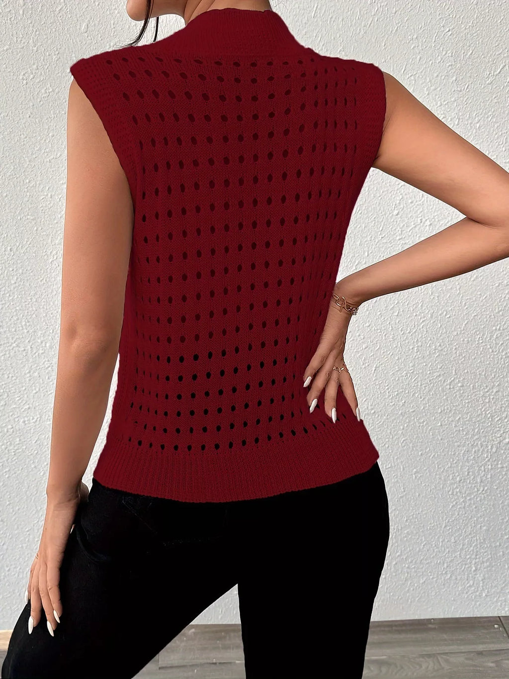Hollow Out Round Neck Knit Tank (8)