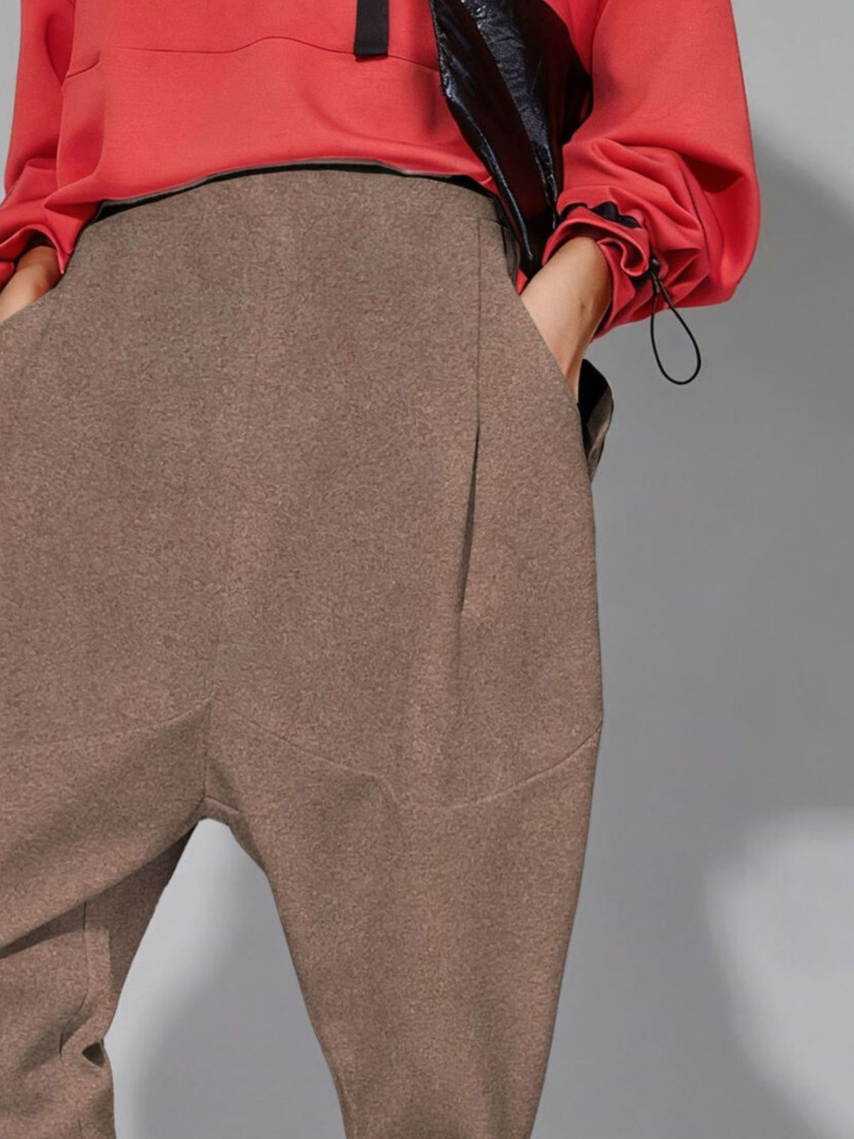 Loose Fit Harem Pants Pockets (2)