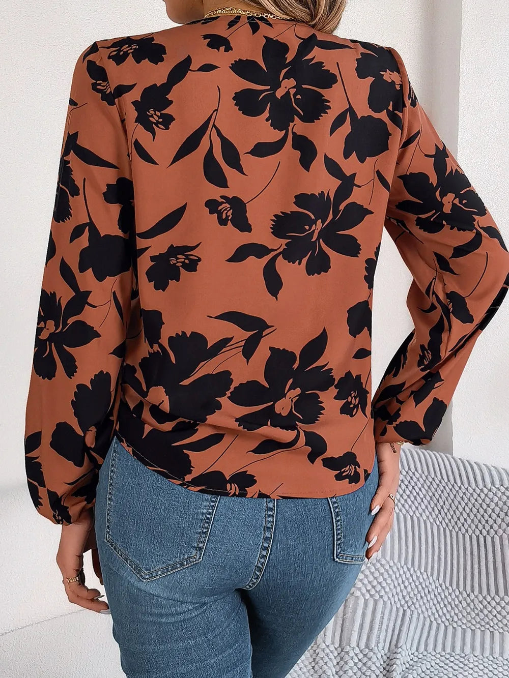 Printed V-neck Long Sleeve Blouse (8)
