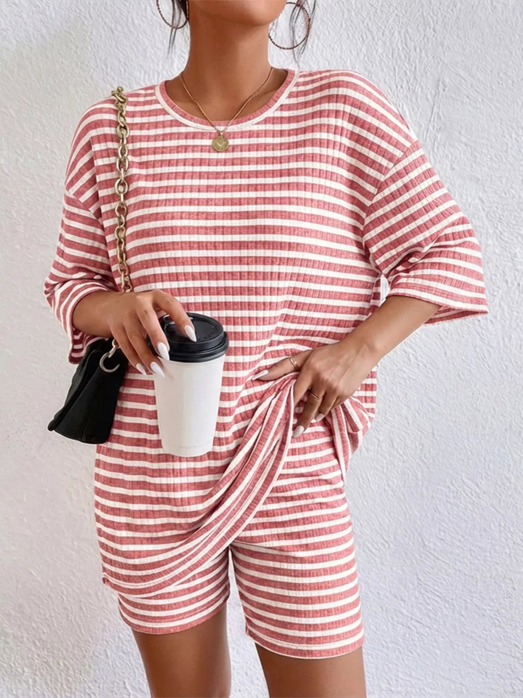 Striped Round Neck Top Shorts Set (2)