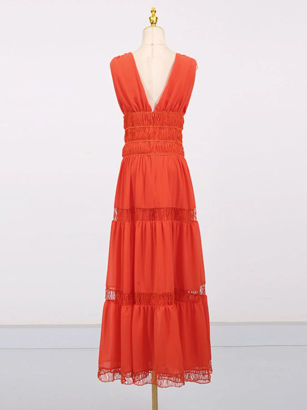 Tiered V-neck Sleeveless Maxi Dress (16)