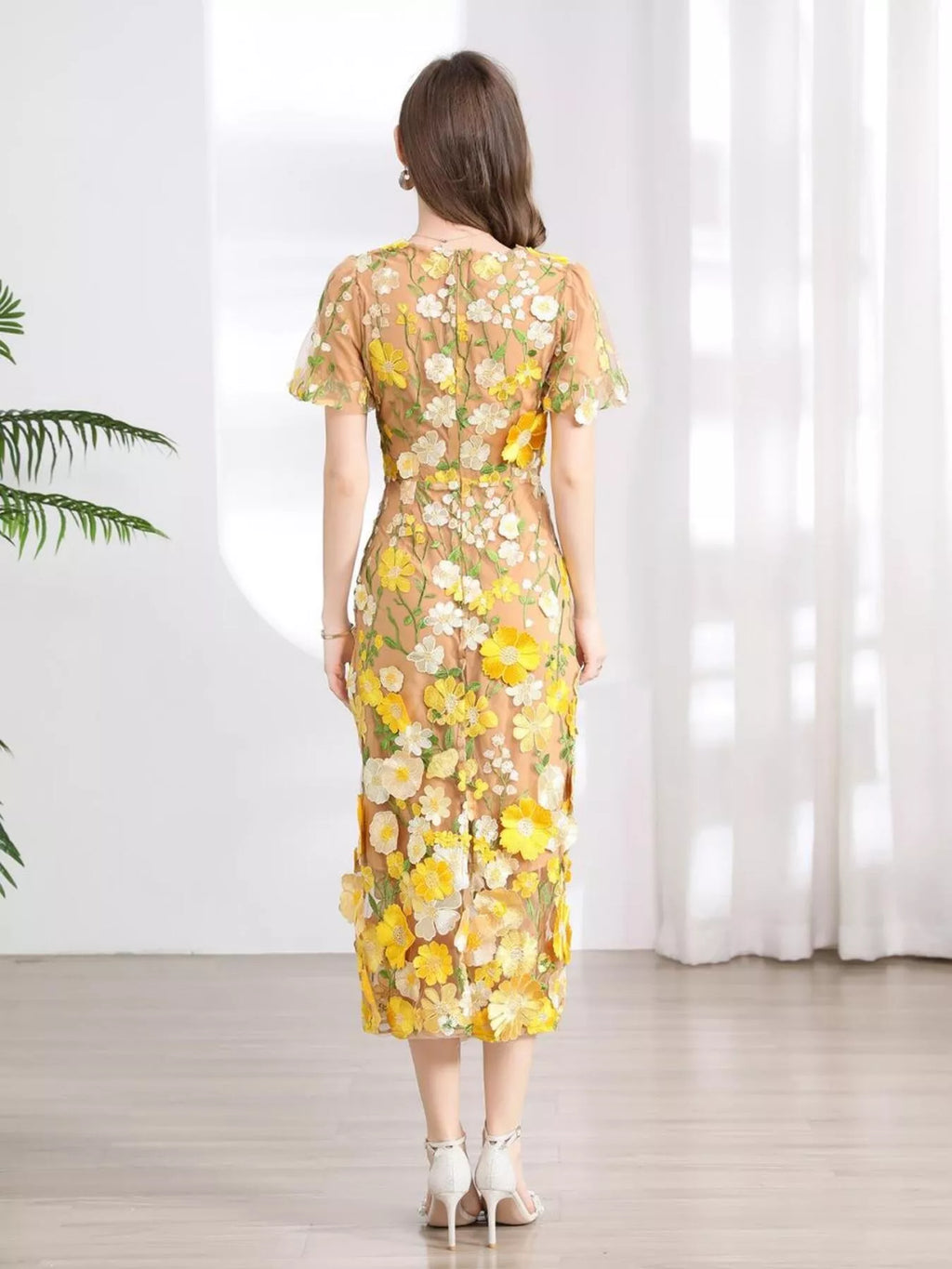 Floral Embroidered Puff Sleeve Midi Dress (11)
