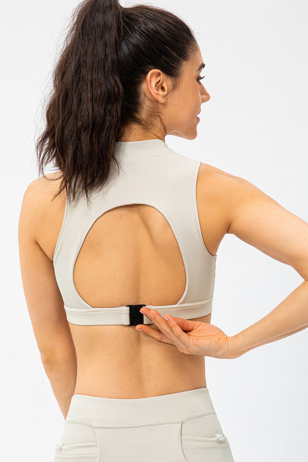Full Size Cropped Cutout Back Zipper Front Active Tank Top (8)