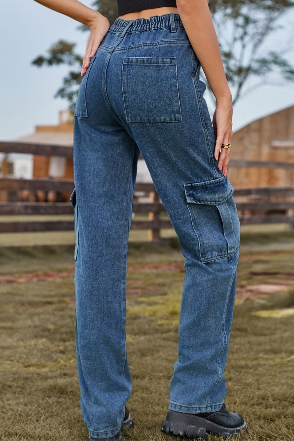 Loose Fit Long Jeans Pockets (2)