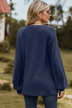 Eyelet Notched Raglan Sleeve T-shirt (15)