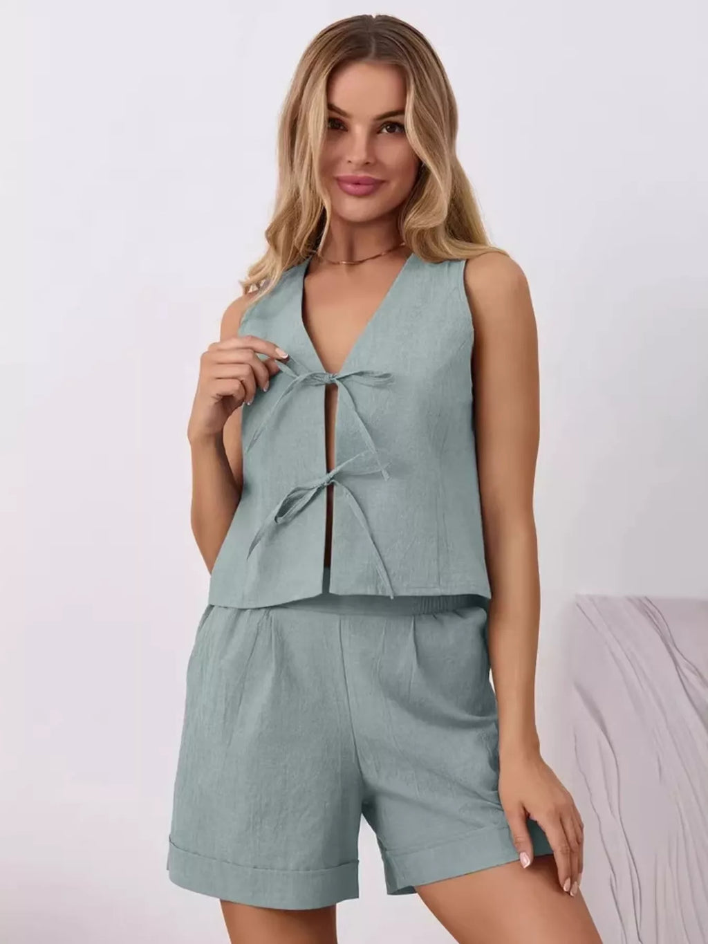 Tie-front Sleeveless Top Shorts Set (9)