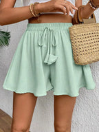 Flowy Drawstring Waist Shorts (3)
