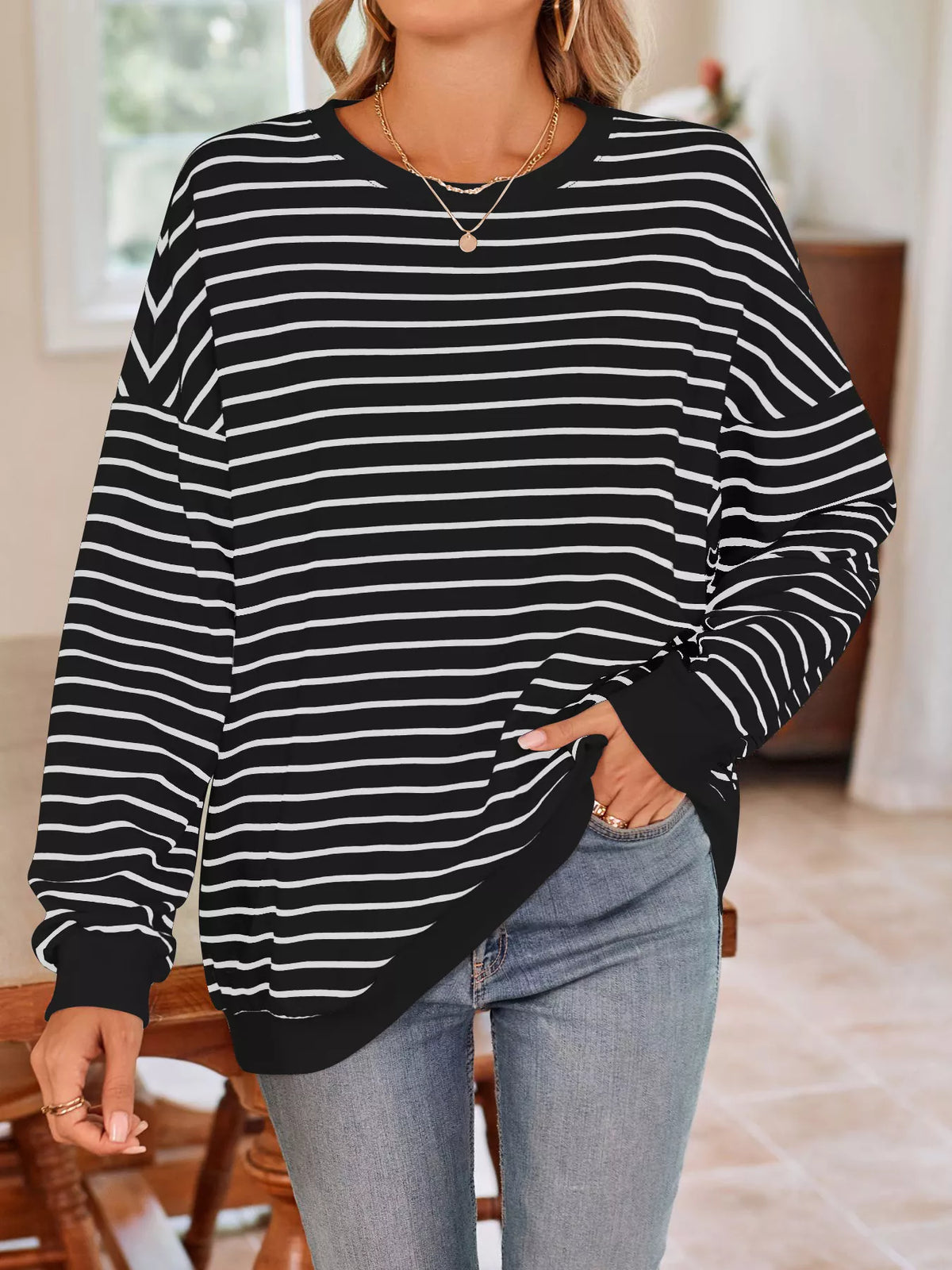 Oversized Striped Crewneck Sweatshirt (4)