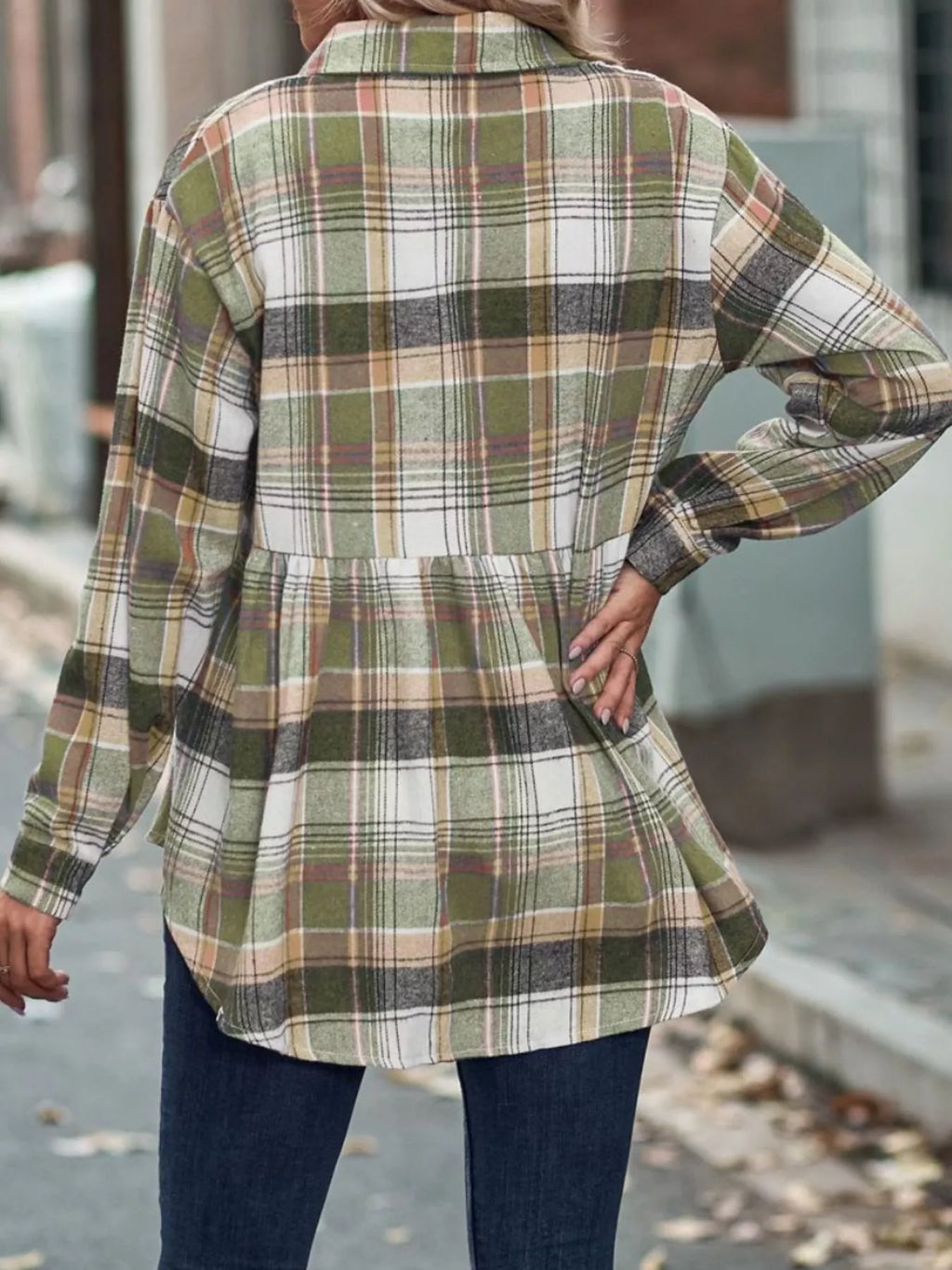 Plaid Button-down Long Sleeve Shirt (12)