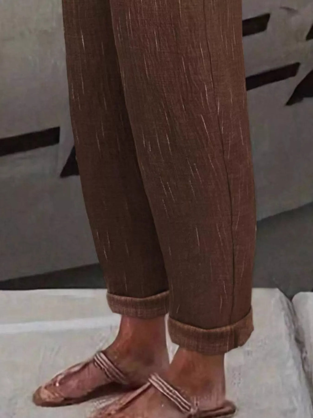 Loose Fit Cropped Pants (6)