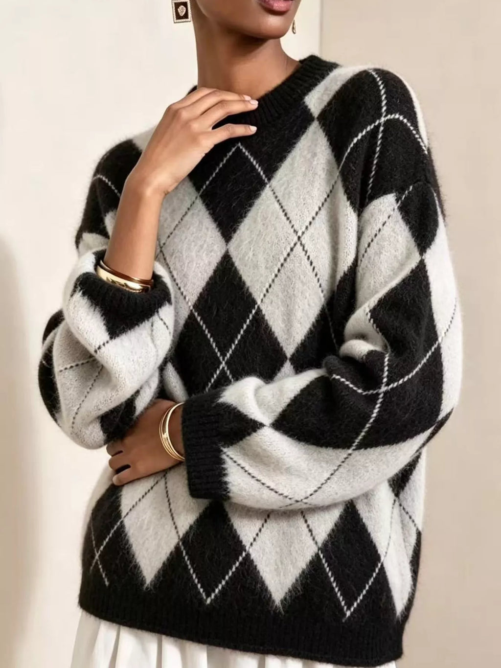 Argyle Pattern Fuzzy Knit Sweater (18)