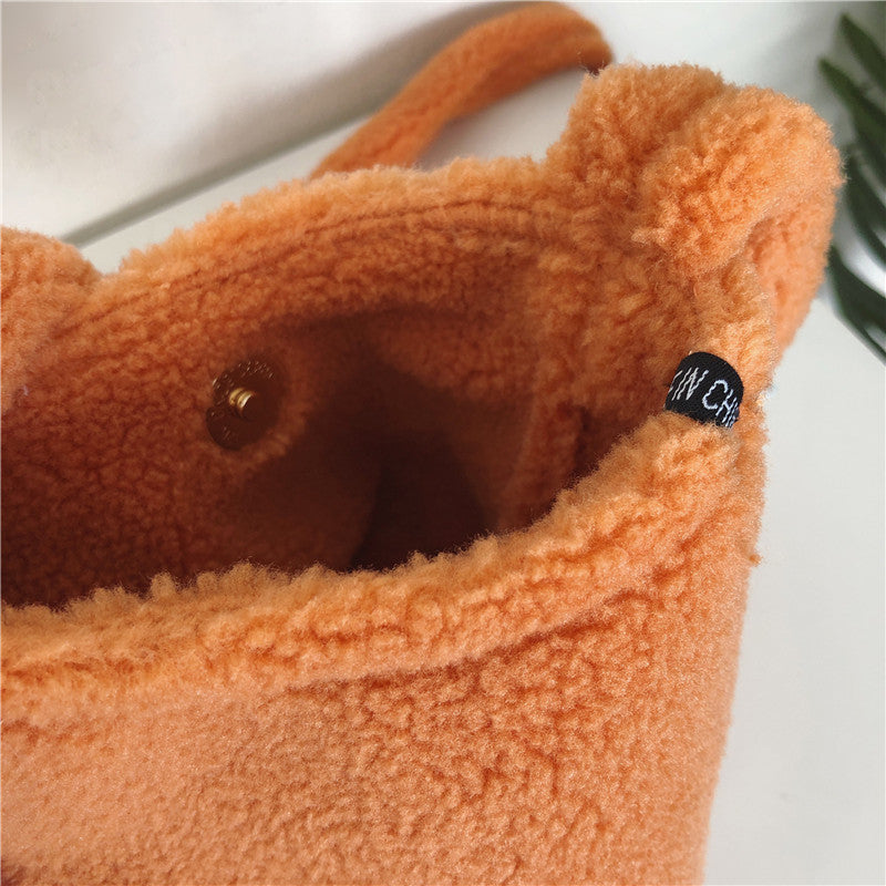 Solid Color Faux Lamb Wool One-shoulder Underarm Bag photo 3
