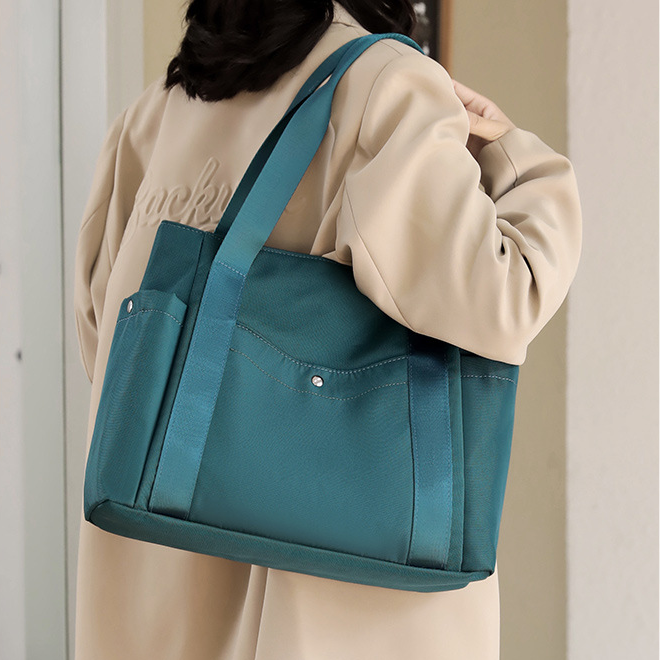 Versatile Oversized Tote Shoulder Bag photo 2