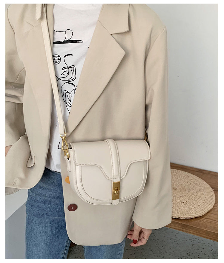 Retro Shoulder Bag photo 20