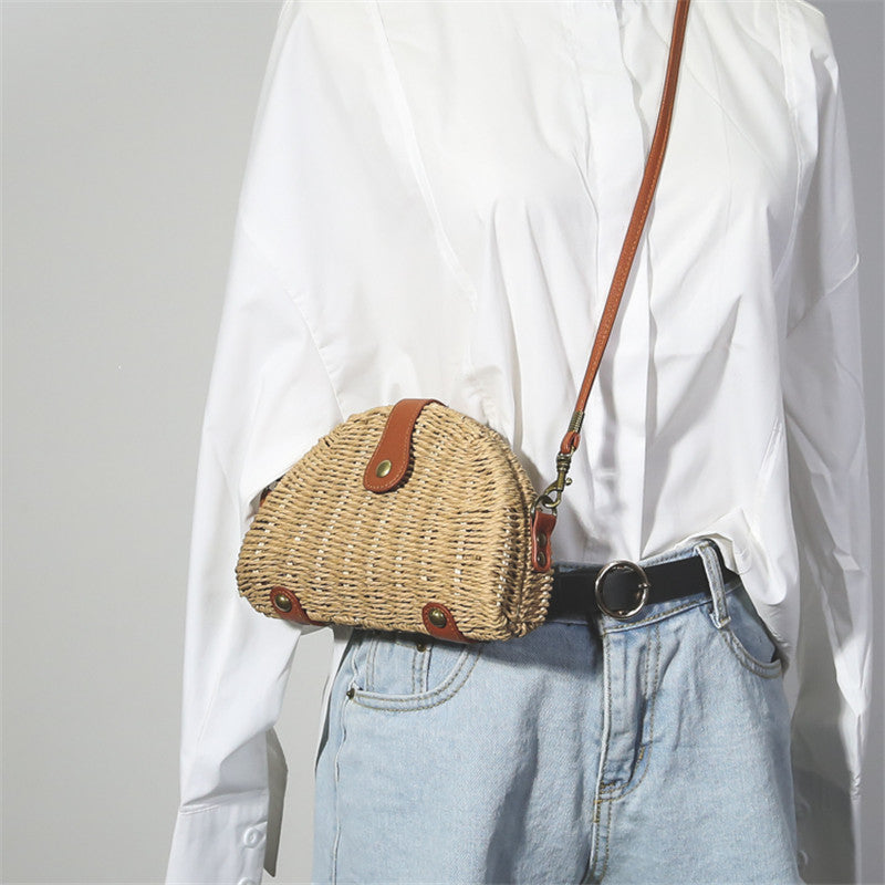 Semicircular Mini Straw Bag variant CJBHNSNS16486-Khaki