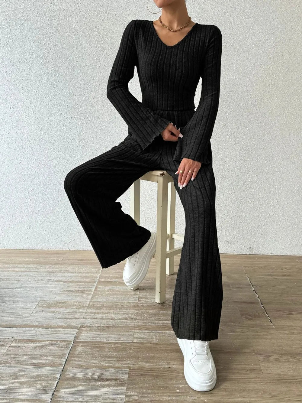 Ribbed V-neck Long Sleeve Top Pocketed Pants Set (14)