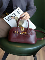 One-shoulder Cowhide Crossbody Bag photo 3
