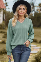 Textured V-neck Dropped Shoulder T-shirt (17)