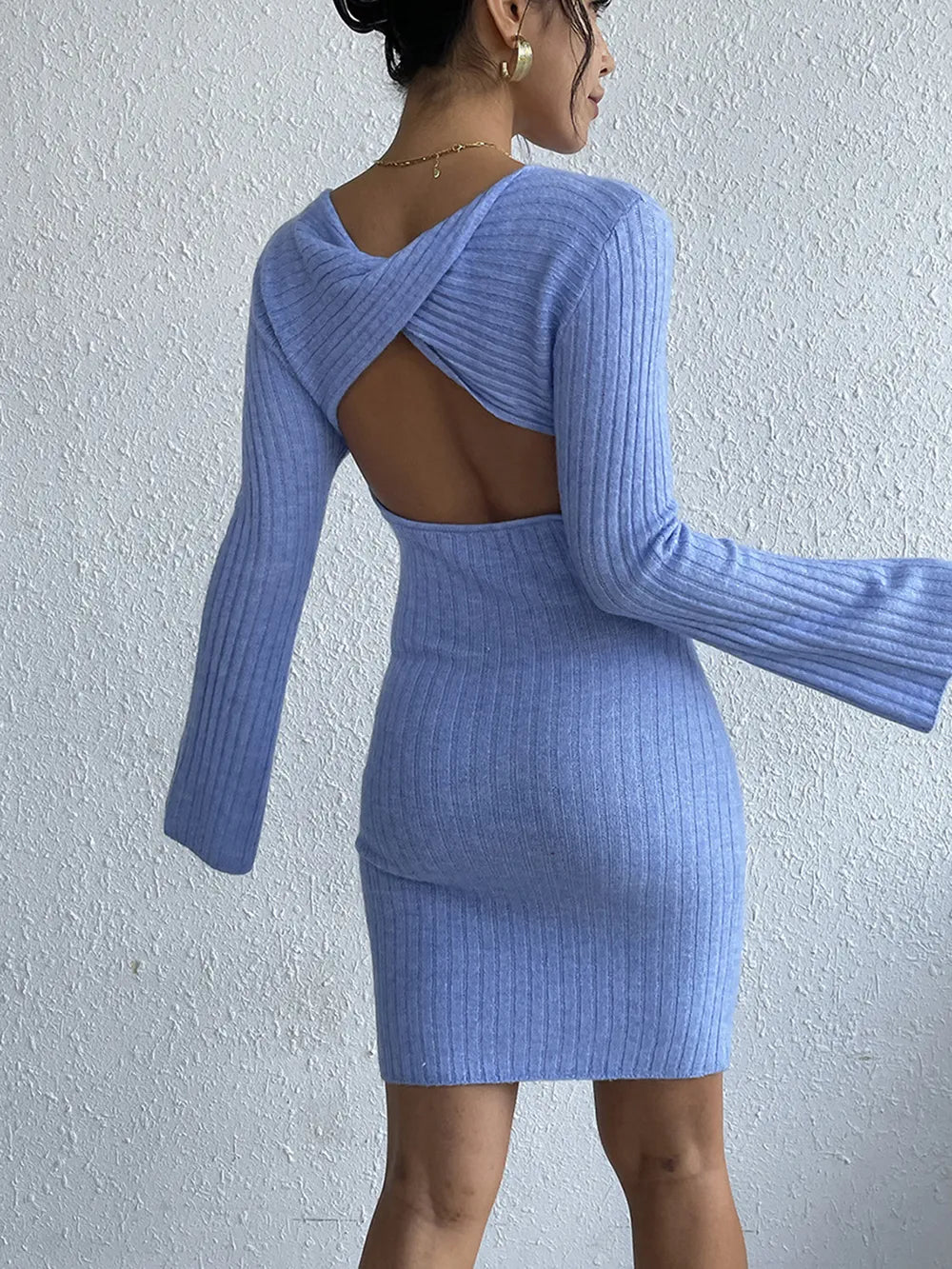 Backless Round Neck Long Sleeve Sweater Dress (4)