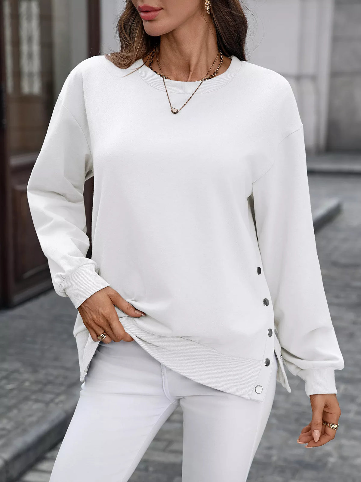 Side Snap Round Neck Sweatshirt (27)
