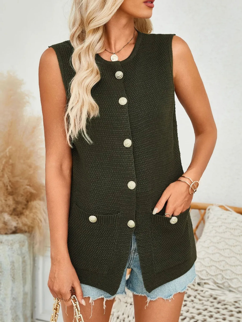Button Down Round Neck Knit Vest (5)