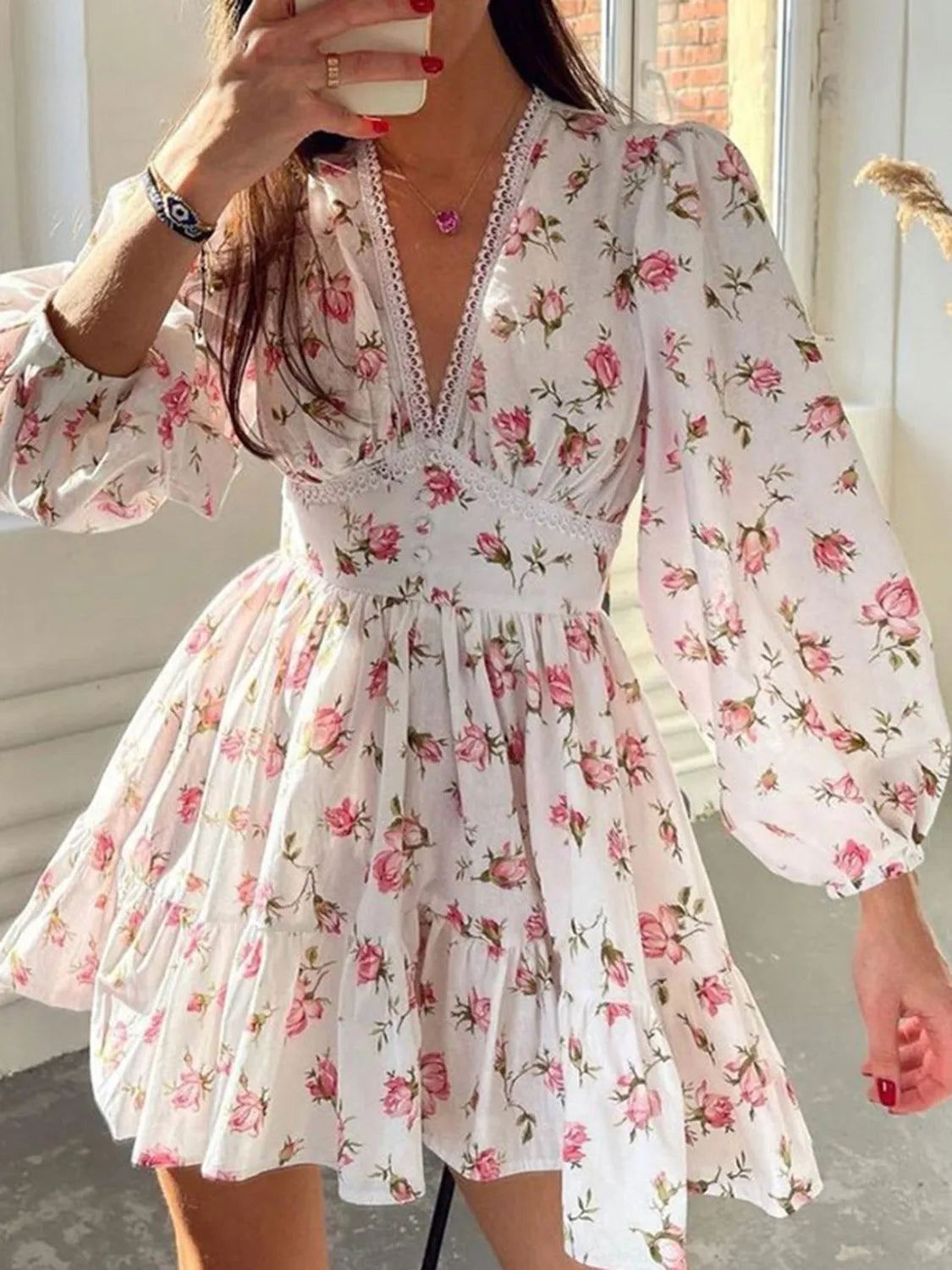 Lace Detail V-neck Balloon Sleeve Dress
