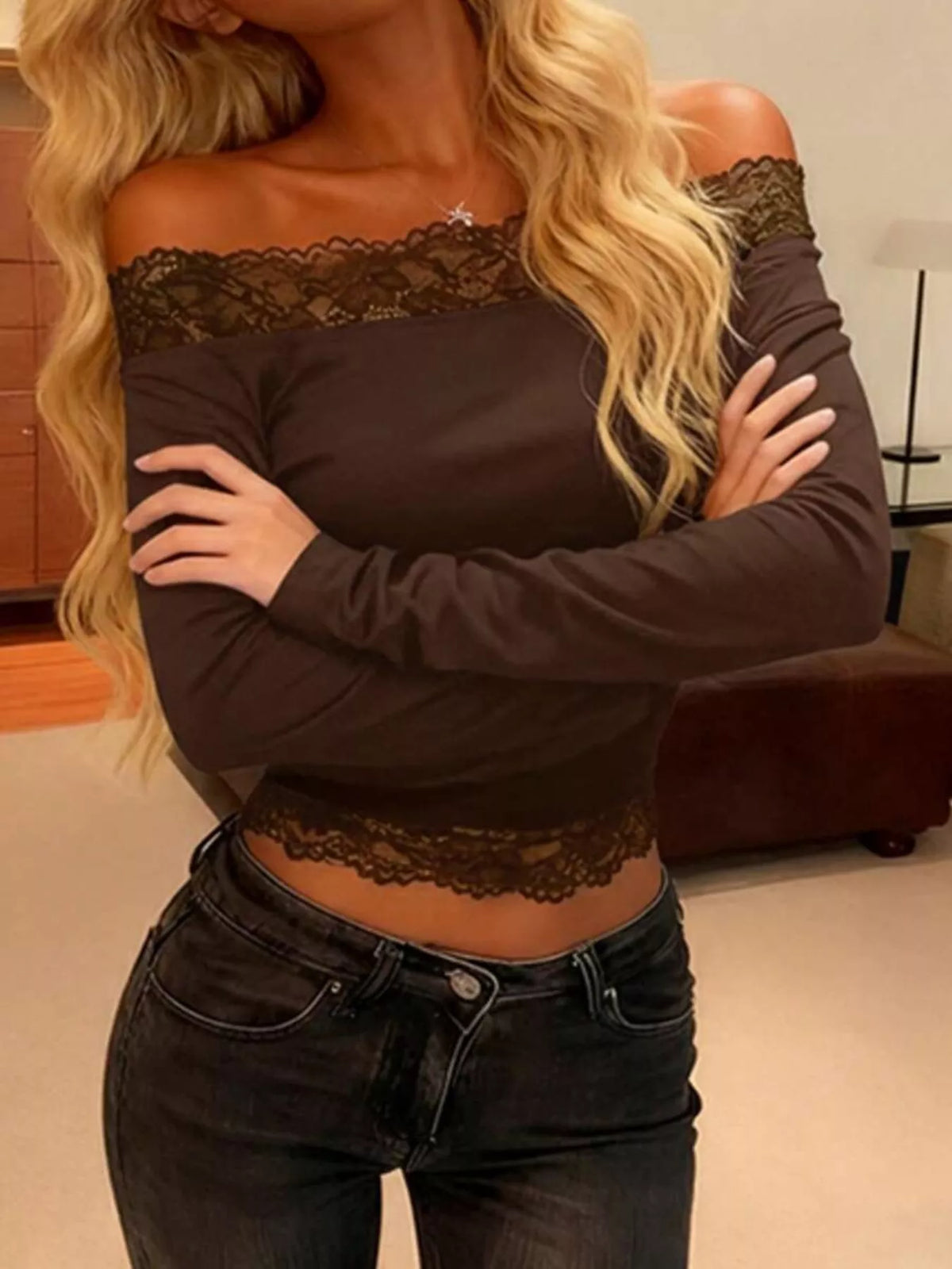 Off-shoulder Lace Trim Long Sleeve T-shirt (10)