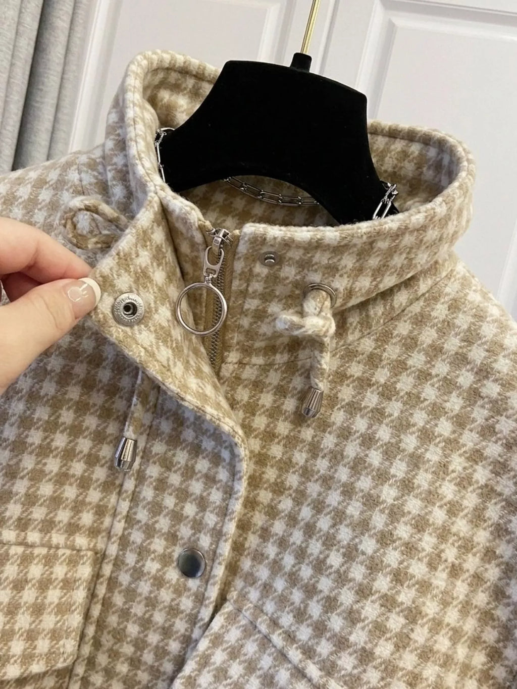 Plaid Cropped Zip-up Jacket (3)