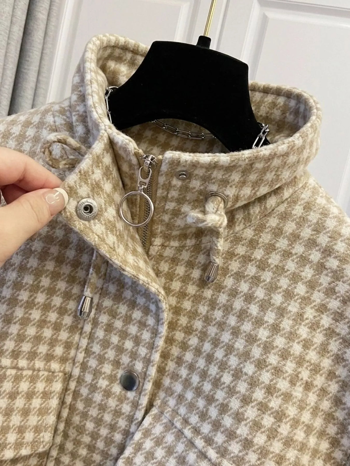 Plaid Cropped Zip-up Jacket (3)