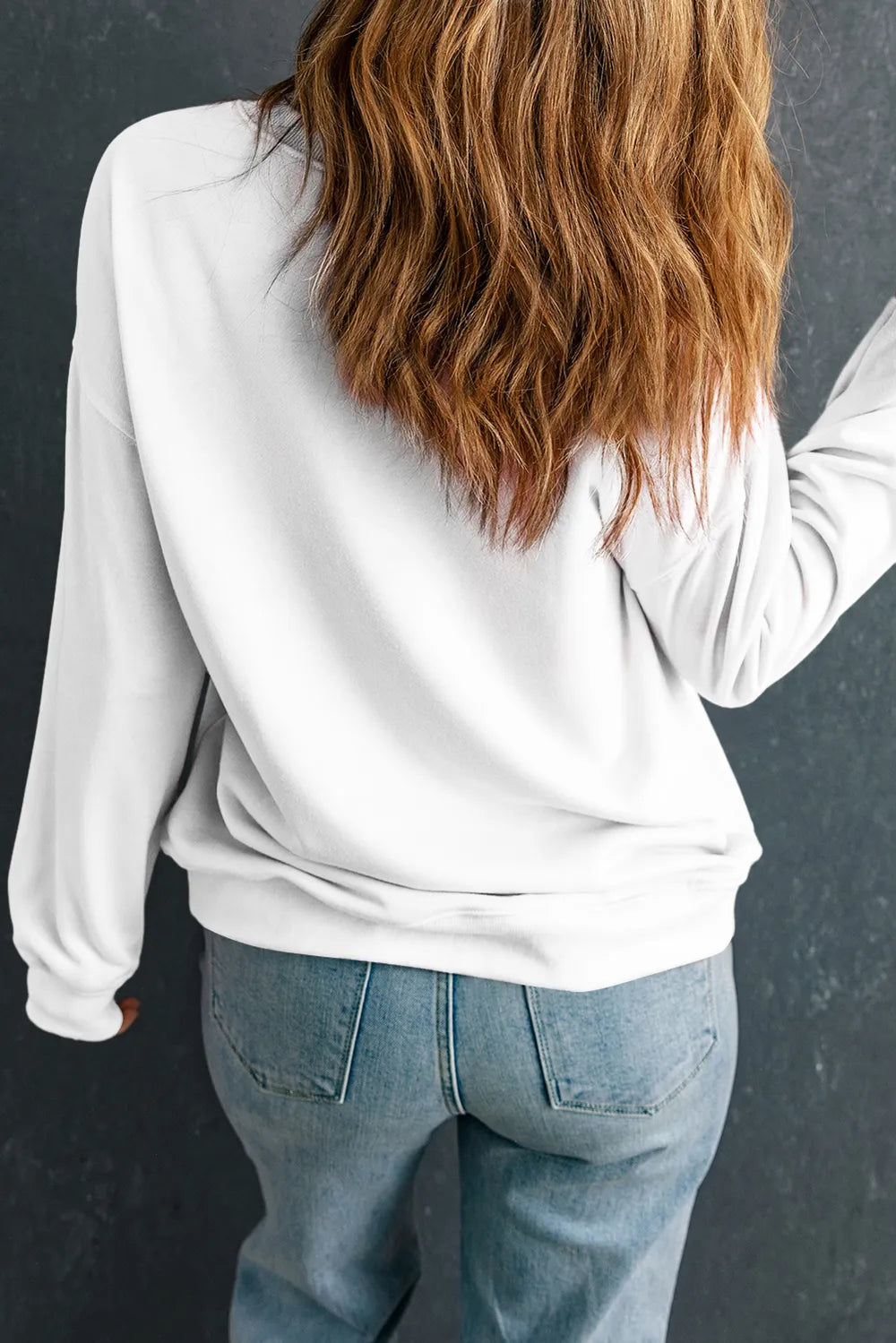 Round Neck Dropped Shoulder Sweatshirt (4)