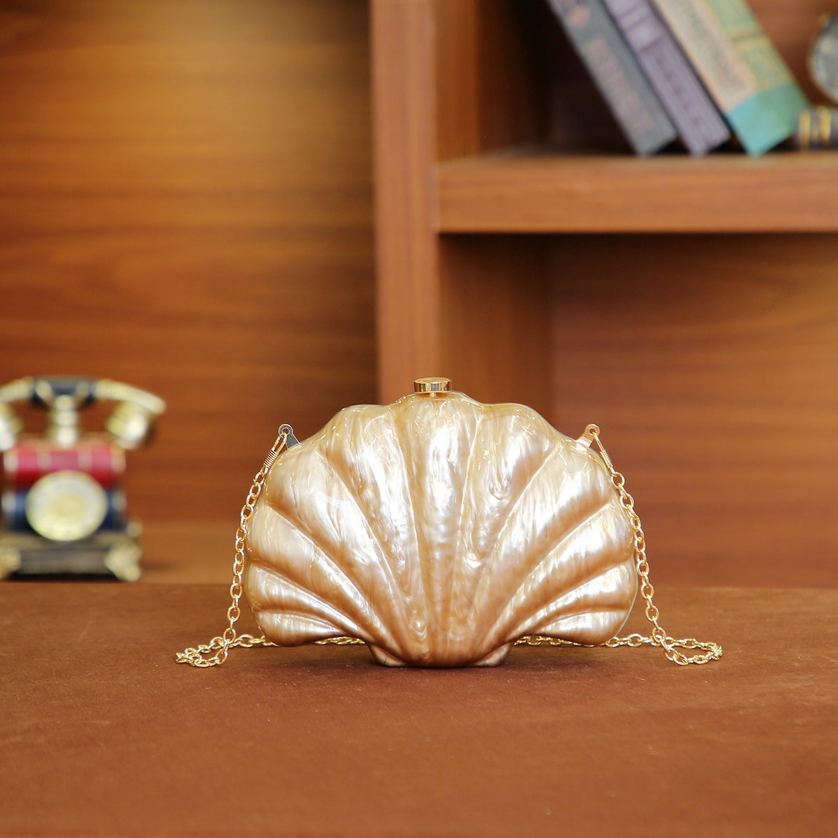 Shell Multicolor Chain Shoulder Messenger Bag photo 1