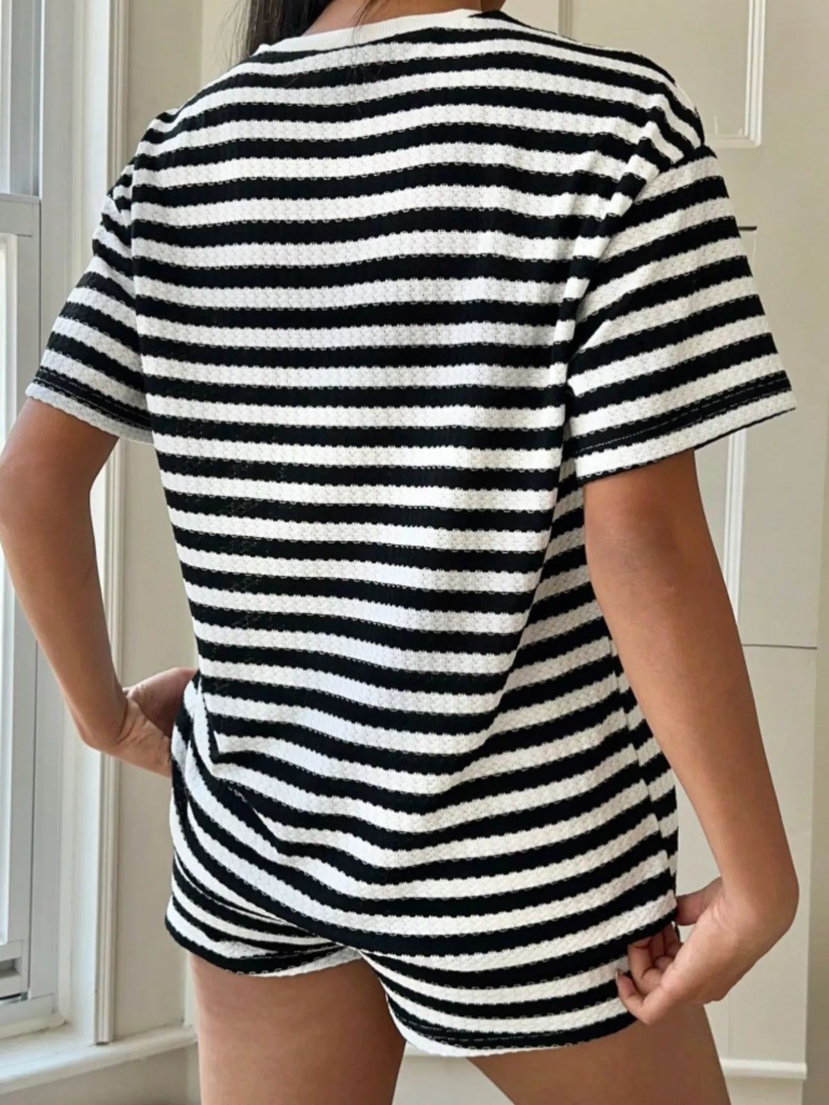 Striped Round Neck Top Shorts Set (10)