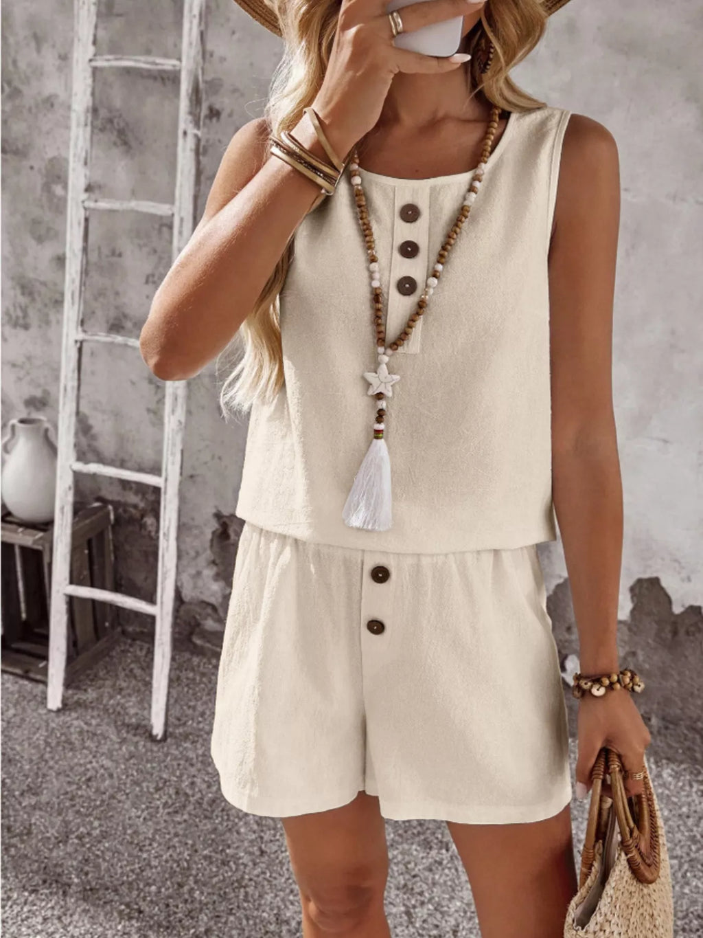 Decor Button Round Neck Tank Shorts Set (2)