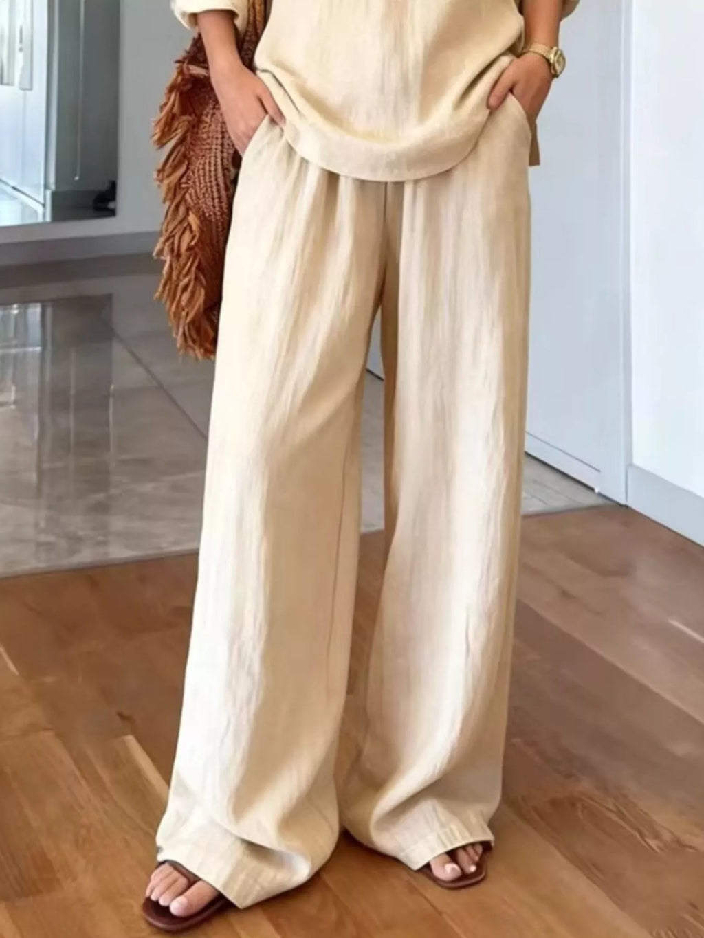 V-neck Top Wide-leg Pants Set (4)