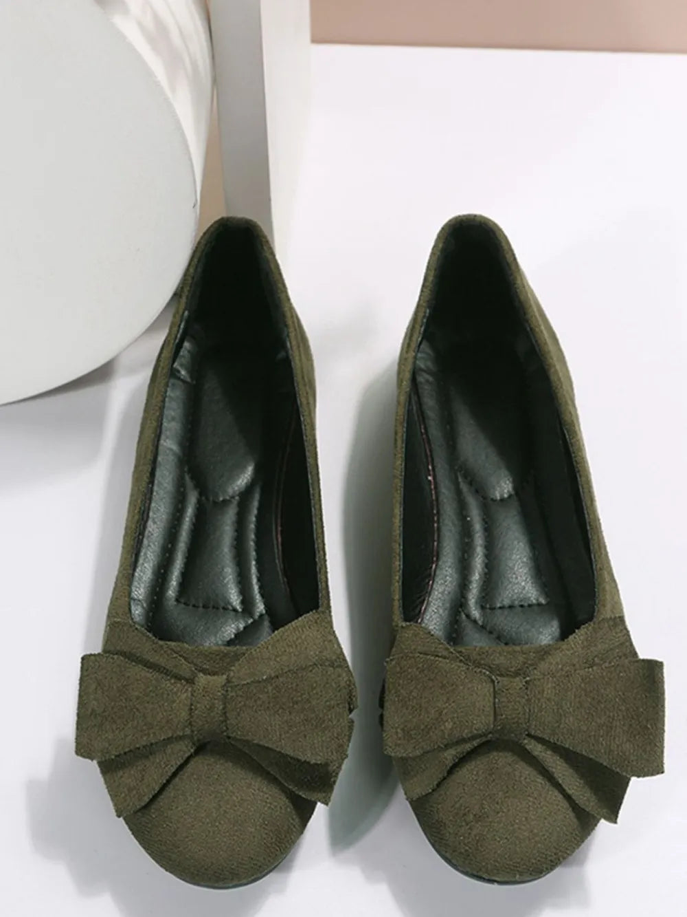 Bow Solid Color Round Toe Flat Slip-ons (9)