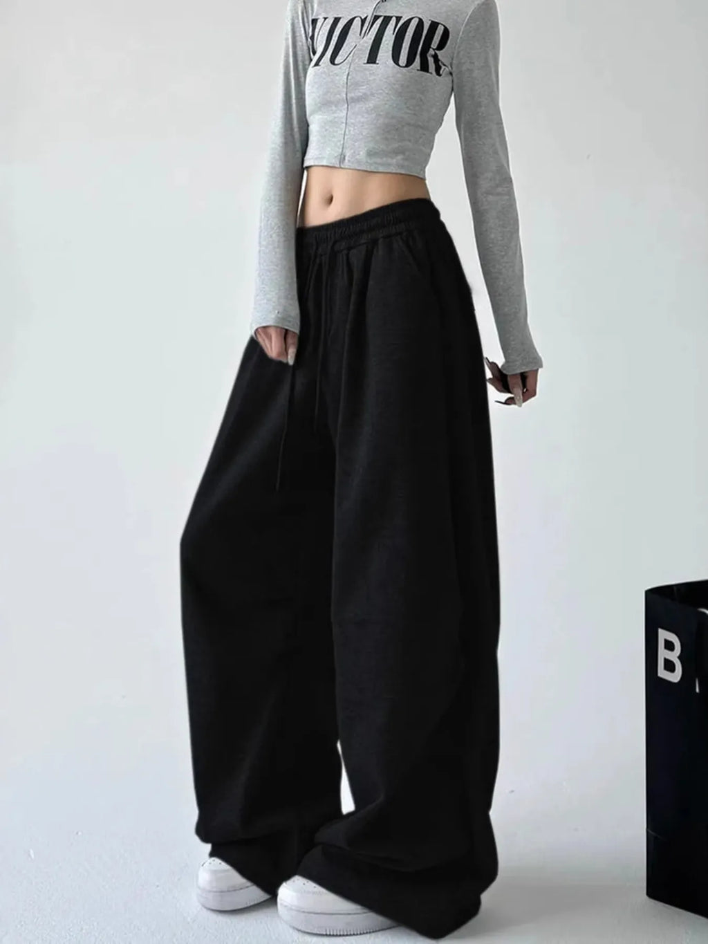 Oversized Wide Leg Drawstring Pants (19)