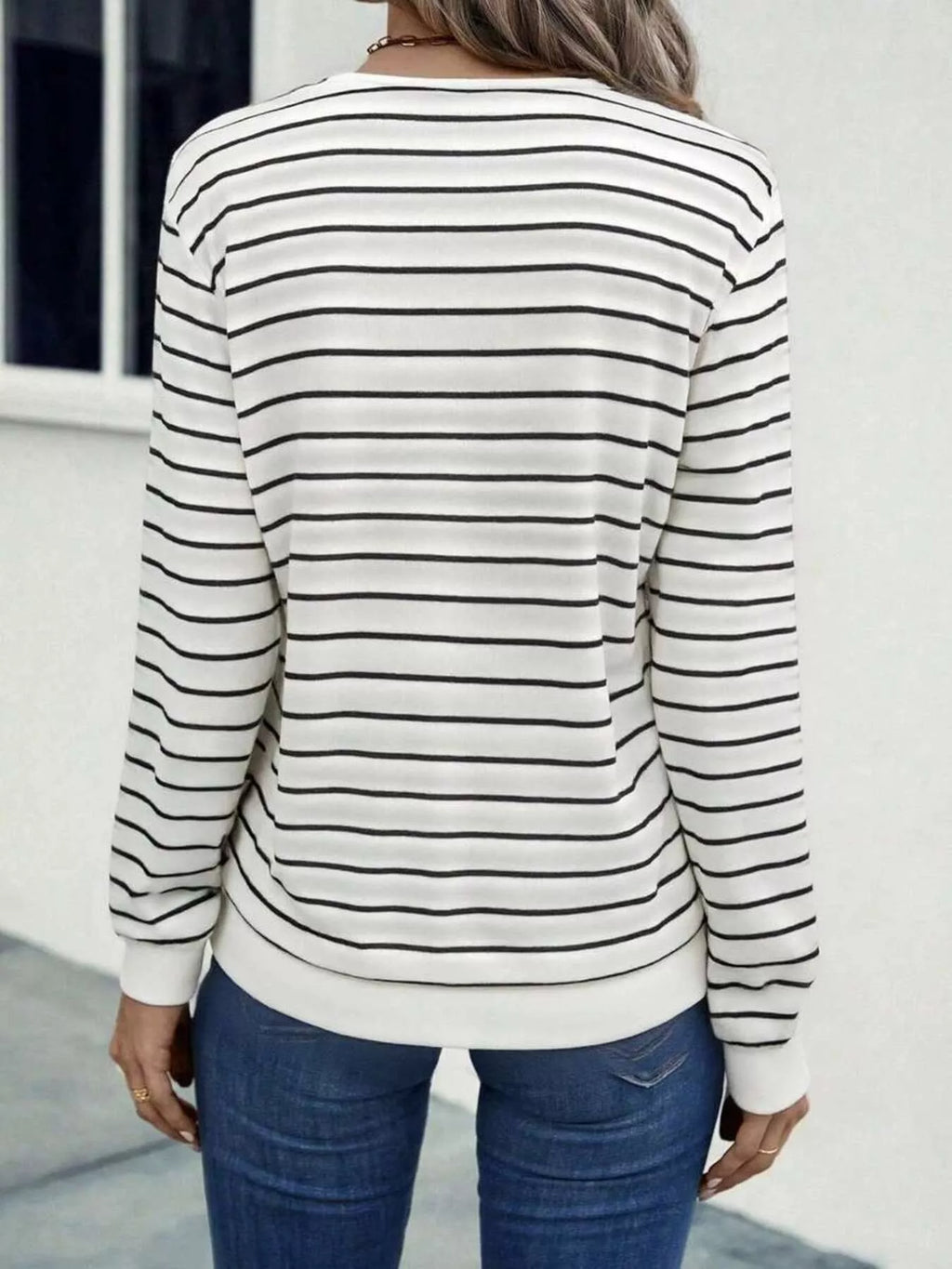 Striped V-neck Long Sleeve T-shirt (6)