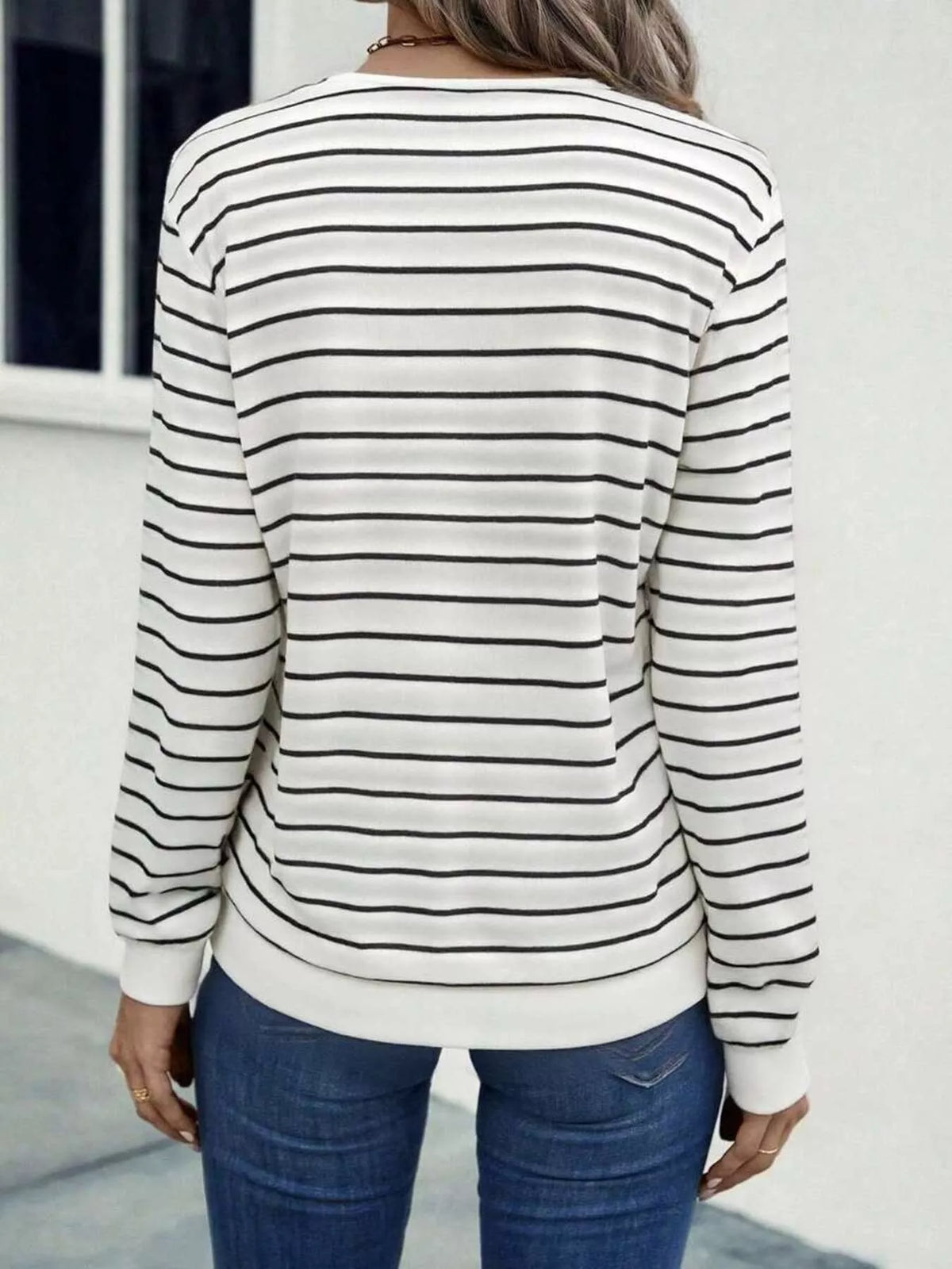 Striped V-neck Long Sleeve T-shirt (6)