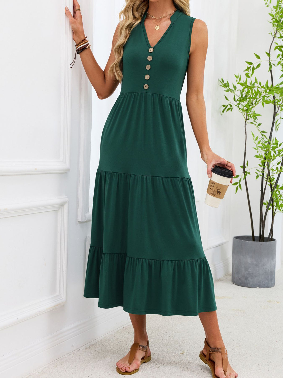 Sleeveless Notched Tiered Midi Dress (17)